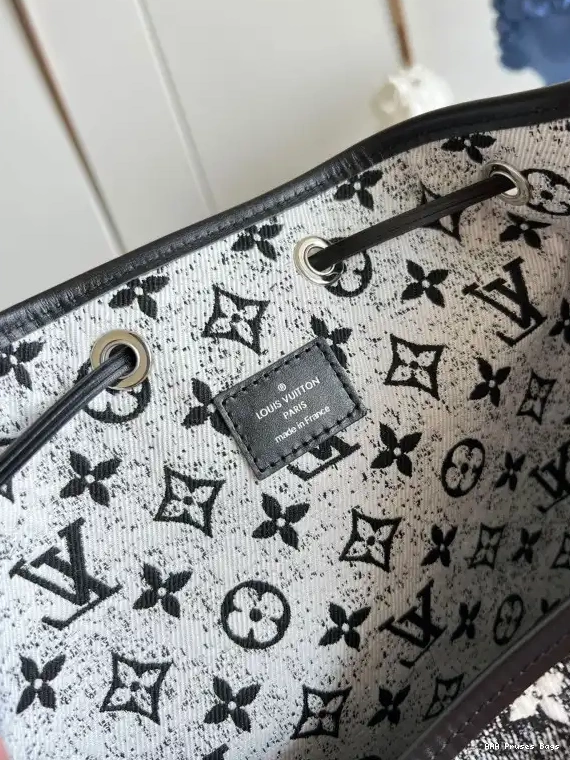 AAA Pruses Bags PETIT LOUIS VUITTON NOÉ 0518